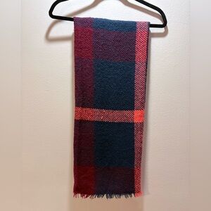 ❄️ Plaid Wool Blanket Scarf in vivid pink-red and navy